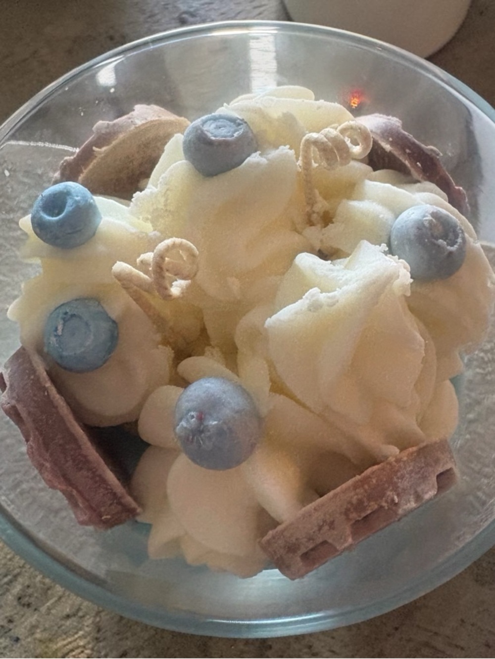 Blueberry Waffle Candle 24 oz NIB - Picture 2 of 2